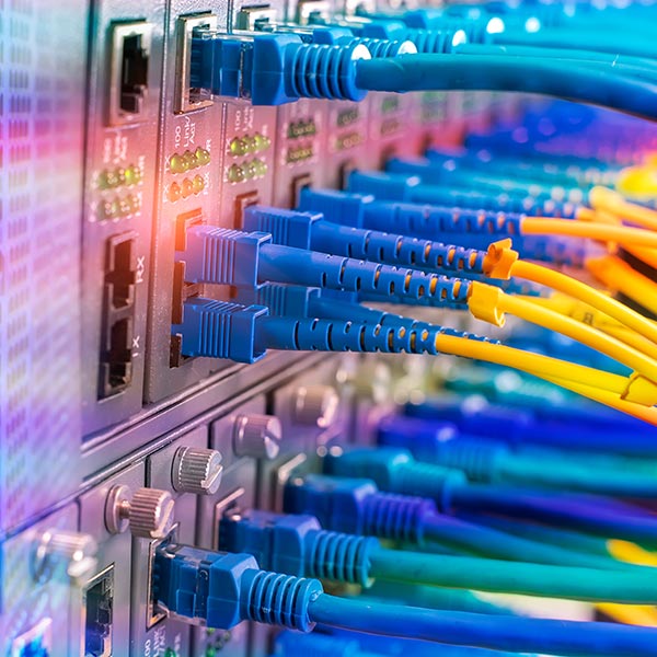 Gebäude-Netzwerk (LAN & WLAN) - SPIERING PARTNER Gebäude-Netzwerk (LAN & WLAN) - SPIERING PARTNER